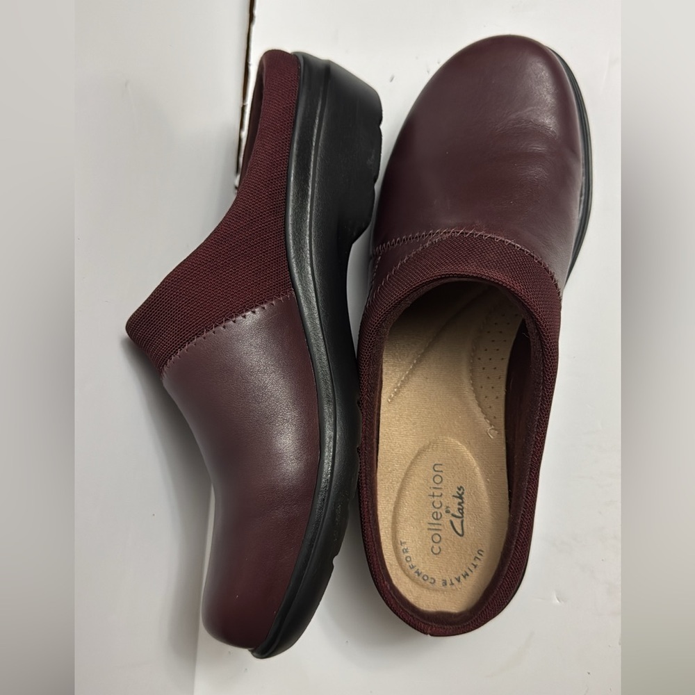 Sz 6 WOMENS CLARKS SASHLYN CLOGS SLIP-ON MULES SHOES BURGUNDY COLOR